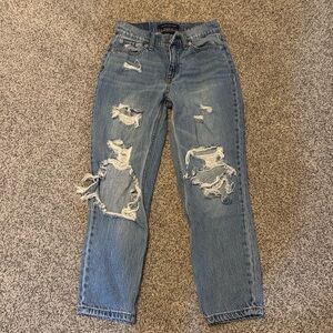 Aéropostale Ripped Mom Jeans
